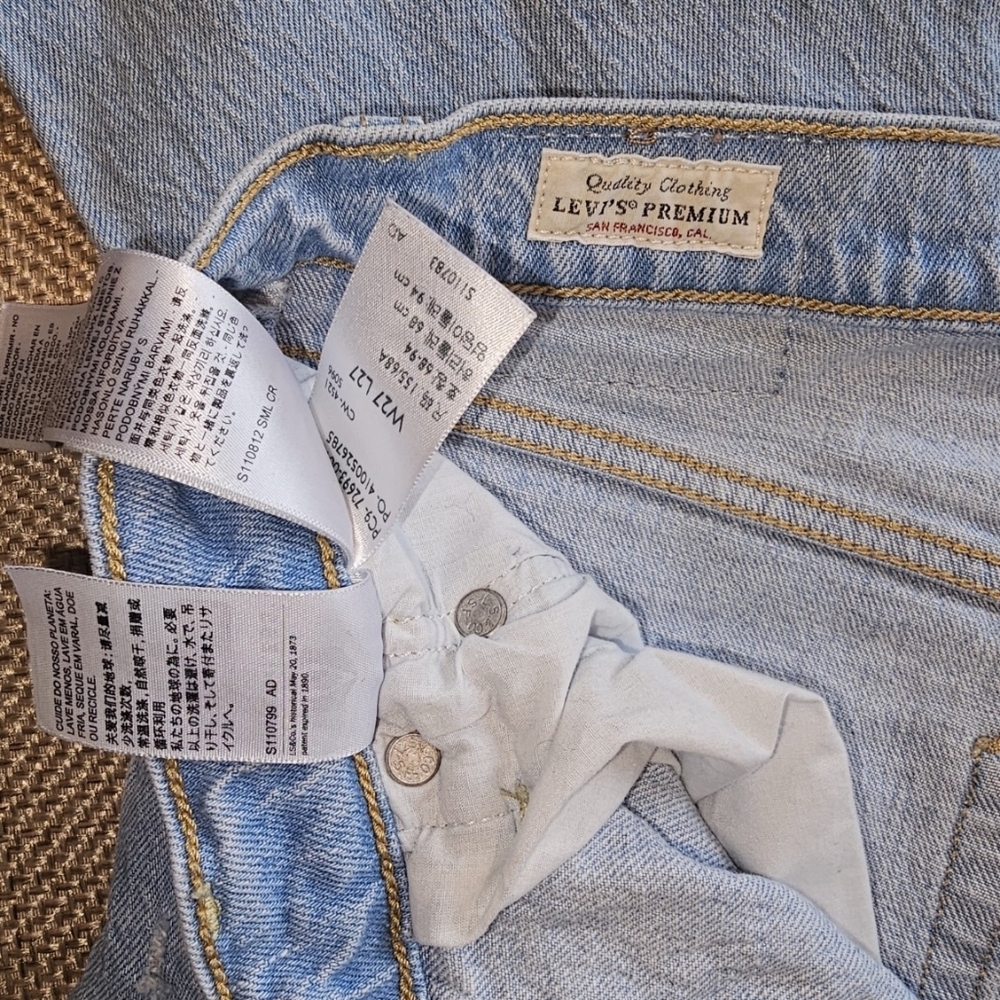 Levi's Premium Ribcage Straight Ankle Jeans Light Wash Size 27 High Rise Denim - Picture 5 of 5